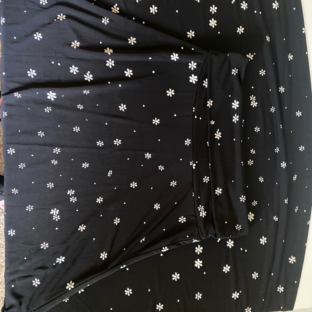 LuLaRoe Black and White Floral Skirt